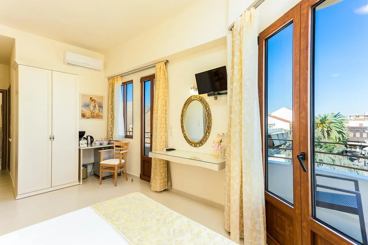 Polyxenia Suites Ρέθυμνο 3*,