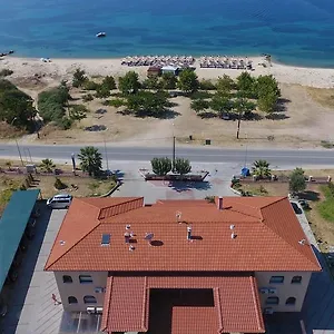 hotel-anemos-apartments.hotelschalkidiki.net/